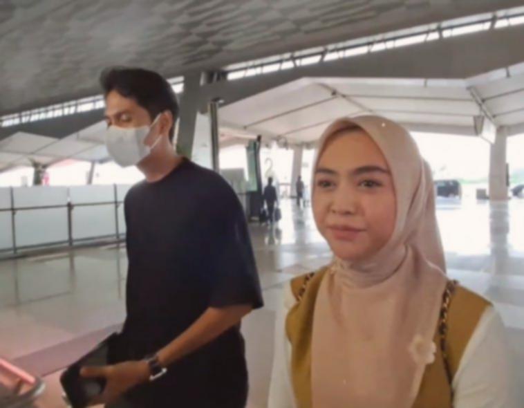 Evan DC & Ria Ricis: Alasan Tunda Nikah Bikin Kaget!