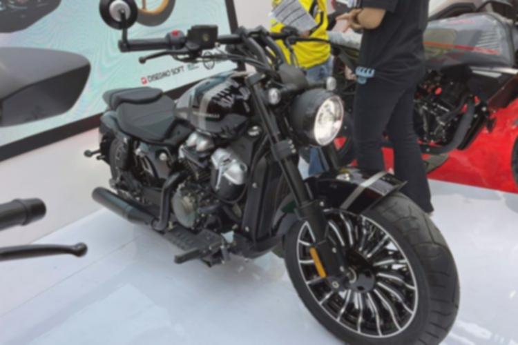 QJMotor SRV 250 AMT vs Morbidelli C252V: Duel Motor 250cc Terbaik?