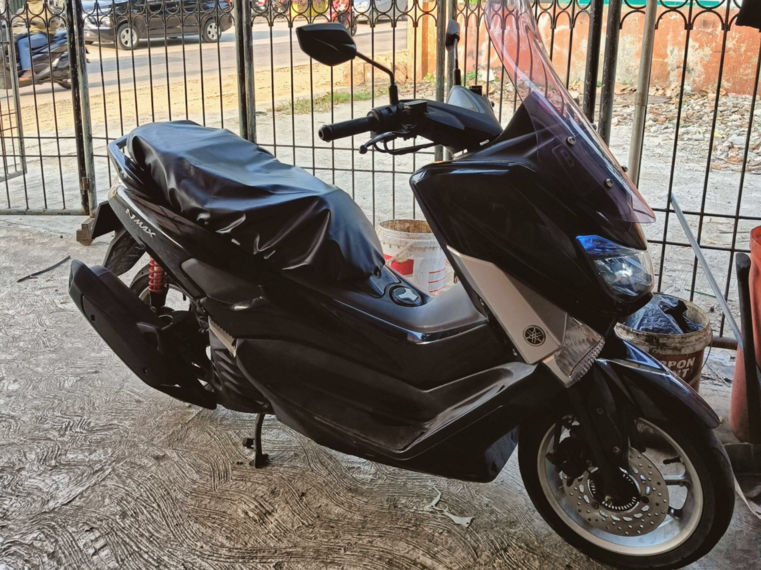 Tensioner NMAX Loyo? Kenali Ciri-ciri Lemah & Cara Mengatasinya!