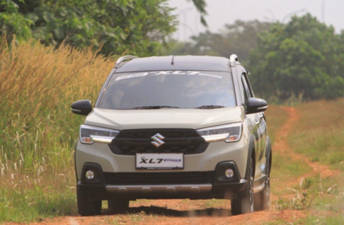 Adu Irit SUV: Xpander Cross vs XL7 vs BR-V, Mana Terbaik?