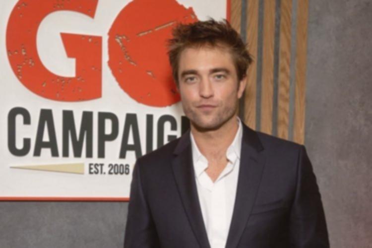 Robert Pattinson Bau? Fakta Mengejutkan di Balik Gosip Jarang Mandi!