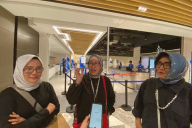 Lansia Penakluk Ketinggian: Wisata Gedung Tertinggi Indonesia yang Memukau