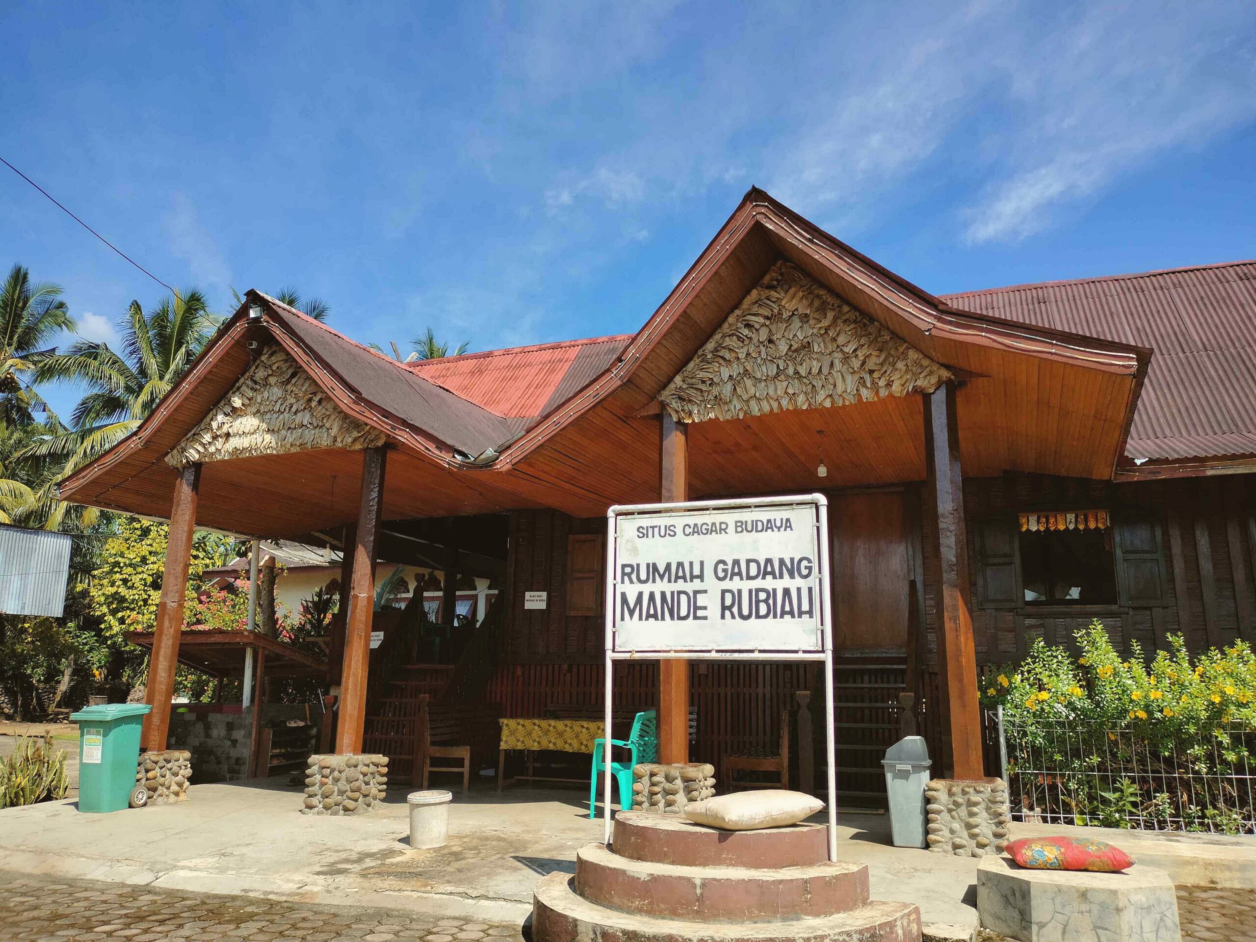 Rumah Gadang Mande Rubiah: Wisata Sejarah Minangkabau yang Memukau