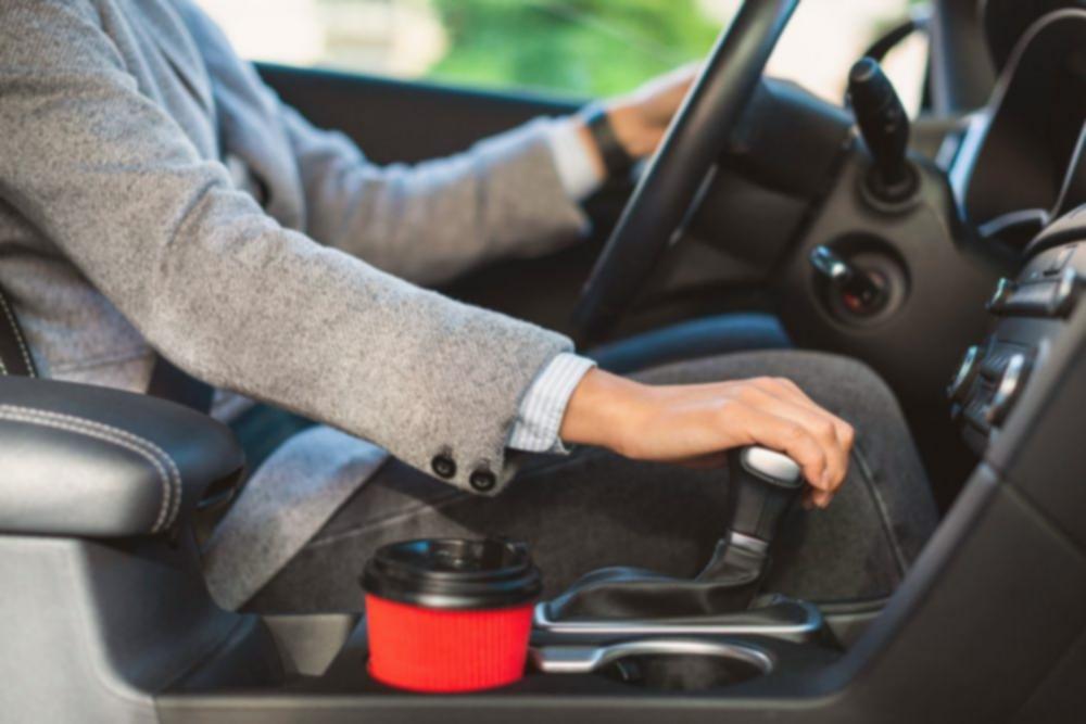 Manual vs Matik: 7 Perbedaan Penting Sebelum Beli Mobil!