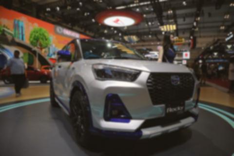 Daihatsu Rocky Hybrid Rp 300 Jutaan: Lebih Unggul dari Fronx Hybrid?