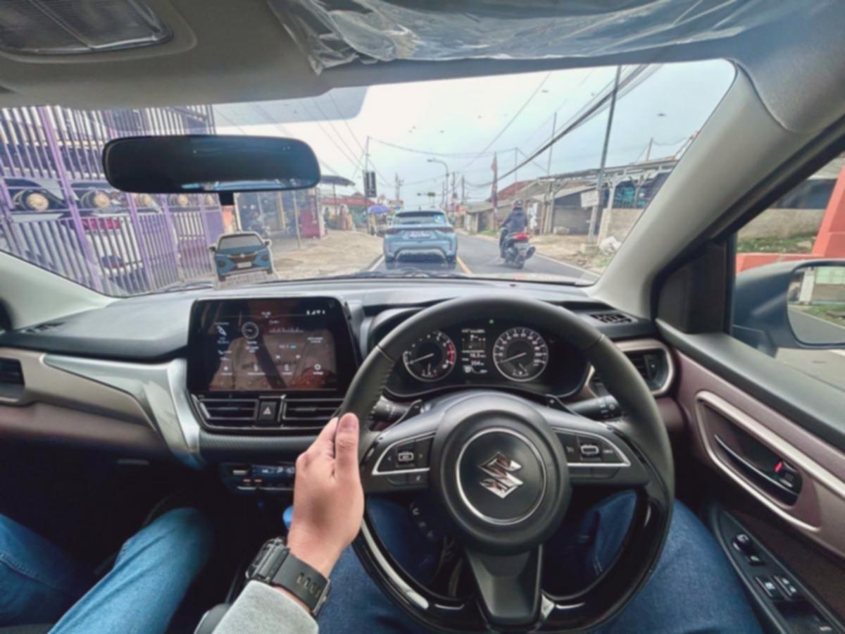 Suzuki Fronx: GL, GX, SGX? Ini 5 Bedanya!