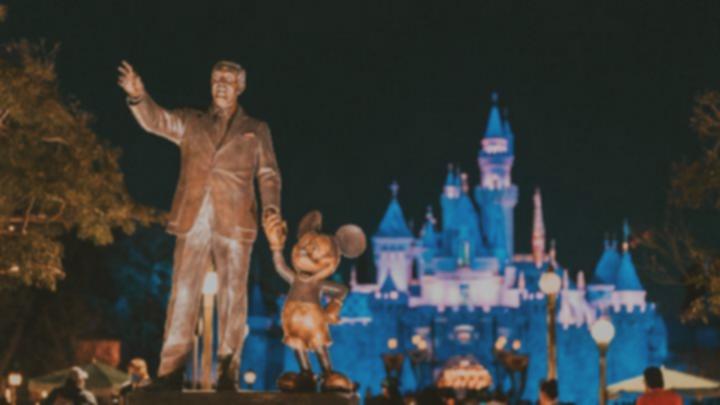 Disneyland: Hindari 6 Kesalahan Ini Biar Liburan Gak Boncos!