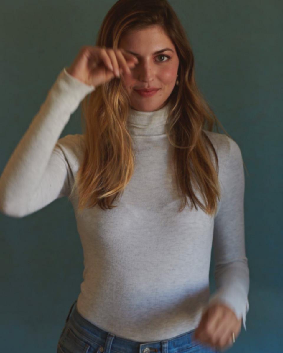 Julia Best Warner: Istri David Corenswet? Fakta Sebenarnya!