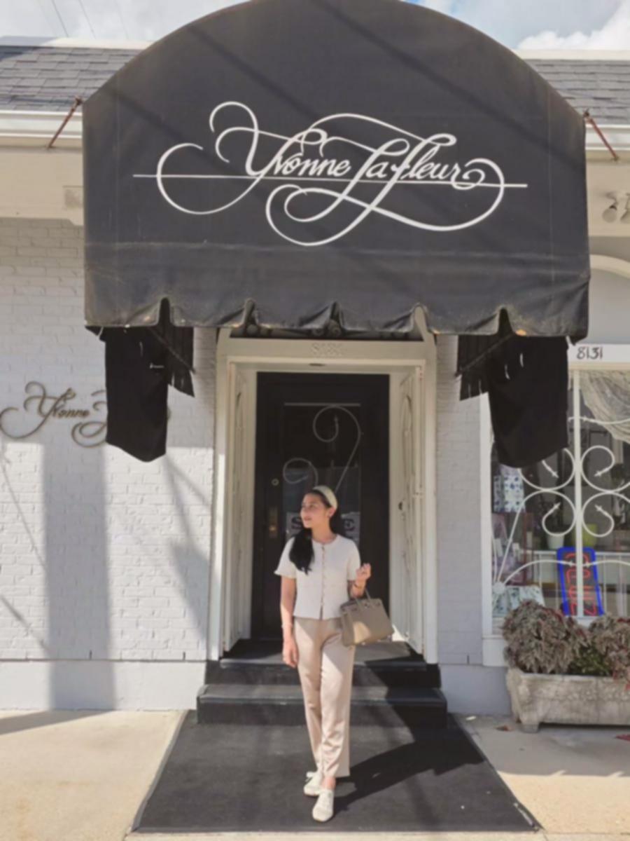 9 Potret Prilly Latuconsina Bertemu Yvonne Lafleur di New Orleans