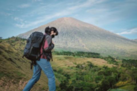 FOMO Gunung? Menhut Ingatkan Bahaya & Tanggung Jawab Pendakian!