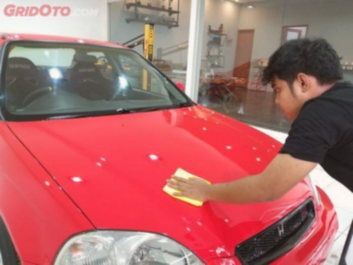 Rahasia Cat Mobil Kinclong: Kebiasaan Sepele, Hasilnya Wow!