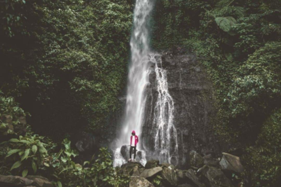 Air Terjun Pacet: 6 Surga Tersembunyi dengan Trekking Menantang!