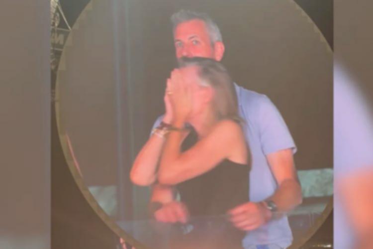 Viral Lewat Momen “Kiss Cam” Coldplay Bikin Hubungan CEO Astronomer Andy Byron dan Rekan Kerja Disorot