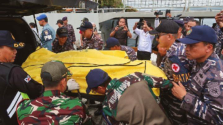 Update Terkini: Menhub Ungkap Pencarian Korban KMP Tunu Pratama Jaya