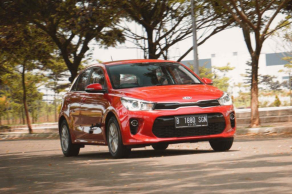 KIA Rio 2017 Bekas: Harga Murah, Hatchback Ideal untuk Mahasiswa!