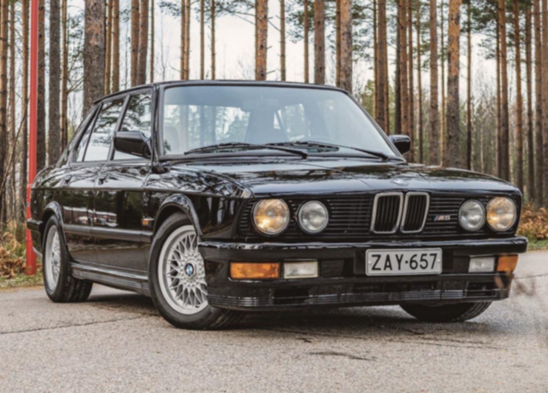 BMW E28 520i Klasik: Tips Beli Mobil Bekas Idaman, Ceklist Wajib!