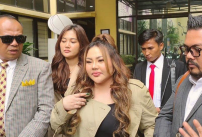 Lisa Mariana: Diancam ‘Dihilangkan’ Usai Konflik dengan Ridwan Kamil?