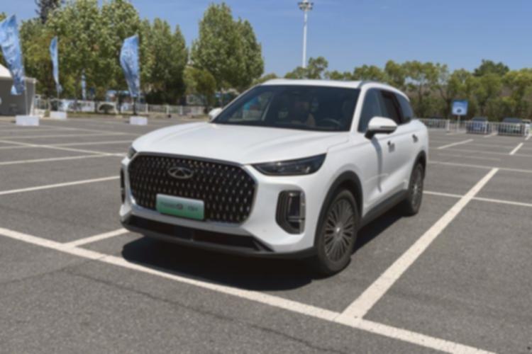 Chery Tiggo Cross CSH Hybrid Debut di GIIAS: Harga & Fitur Unggulan