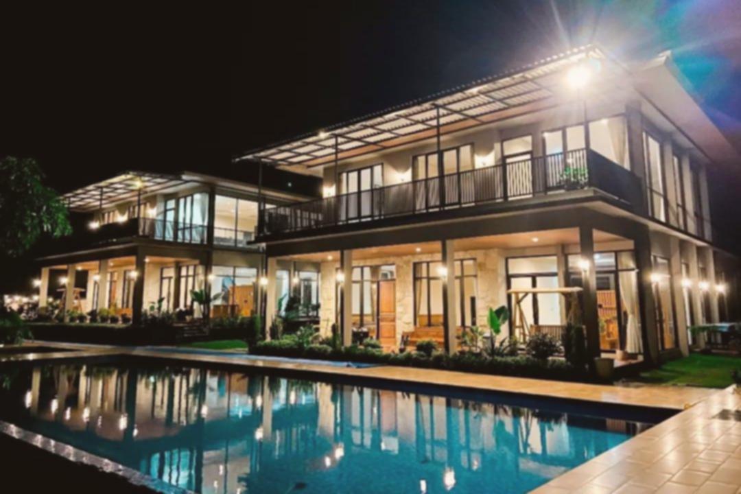 Villa Pacet Dekat Wisata: 7 Pilihan Terbaik untuk Liburan & Gathering!