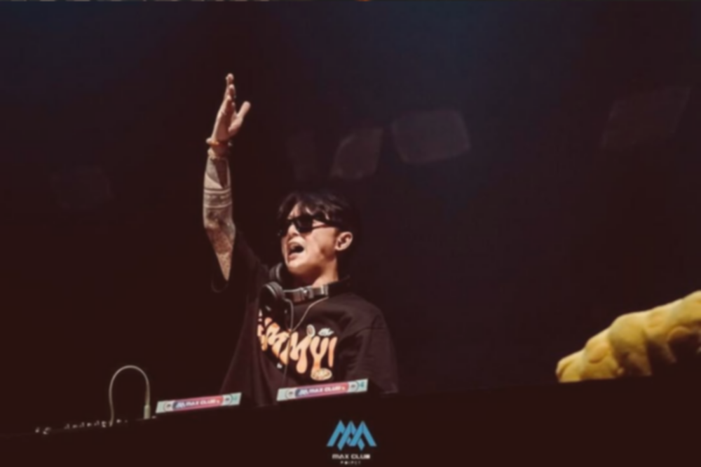 Bravy Vconk: 5 Fakta Keluarga Pacar Erika Carlina yang Jarang Diketahui