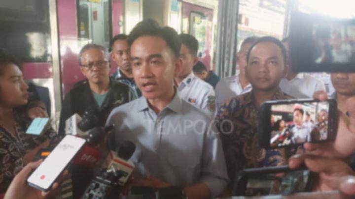 Gibran ‘Sentil’ Kualitas Kereta Api: Minta Pelayanan & Fasilitas Dibenahi!