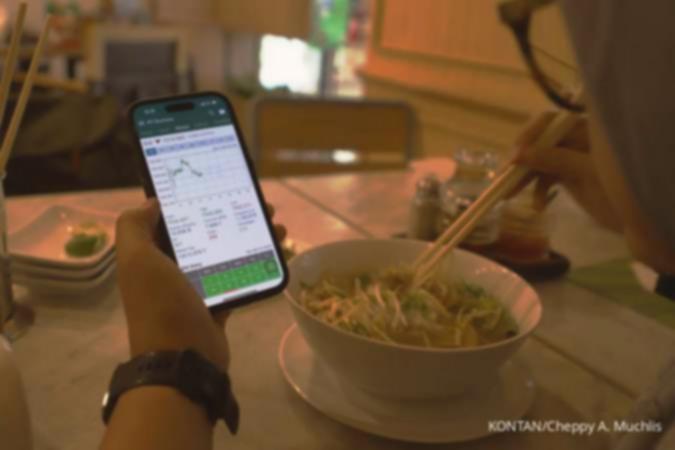 Asing Buang CUAN & DSSA! Saham Apa Lagi Dijual Jumat?