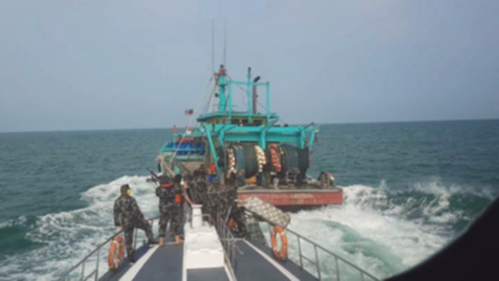 WNA Filipina Ditangkap! KKP Serahkan Kasus Illegal Fishing ke Kejaksaan