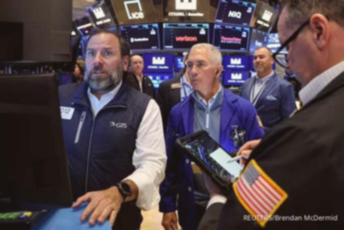 Wall Street Berdarah! Dow, S&P 500, Nasdaq Terkapar Dihantam Tech