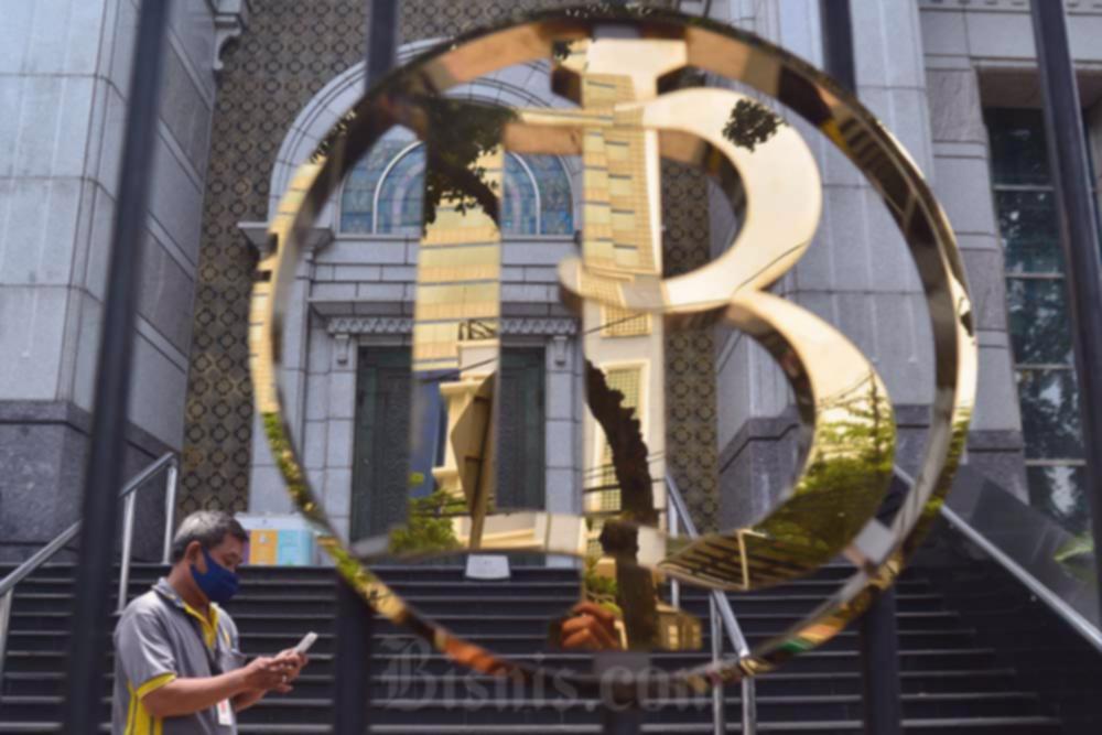 BI Rate Turun? Ekonom Ungkap Peluang & Syaratnya!