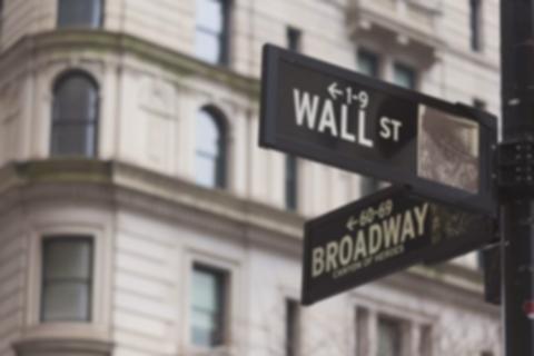 Wall Street Berdarah! Saham Teknologi Anjlok, Investor Panik?