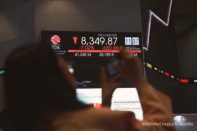 Ekonom sebut pengunduran diri pejabat OJK-BEI cerminkan masalah struktural