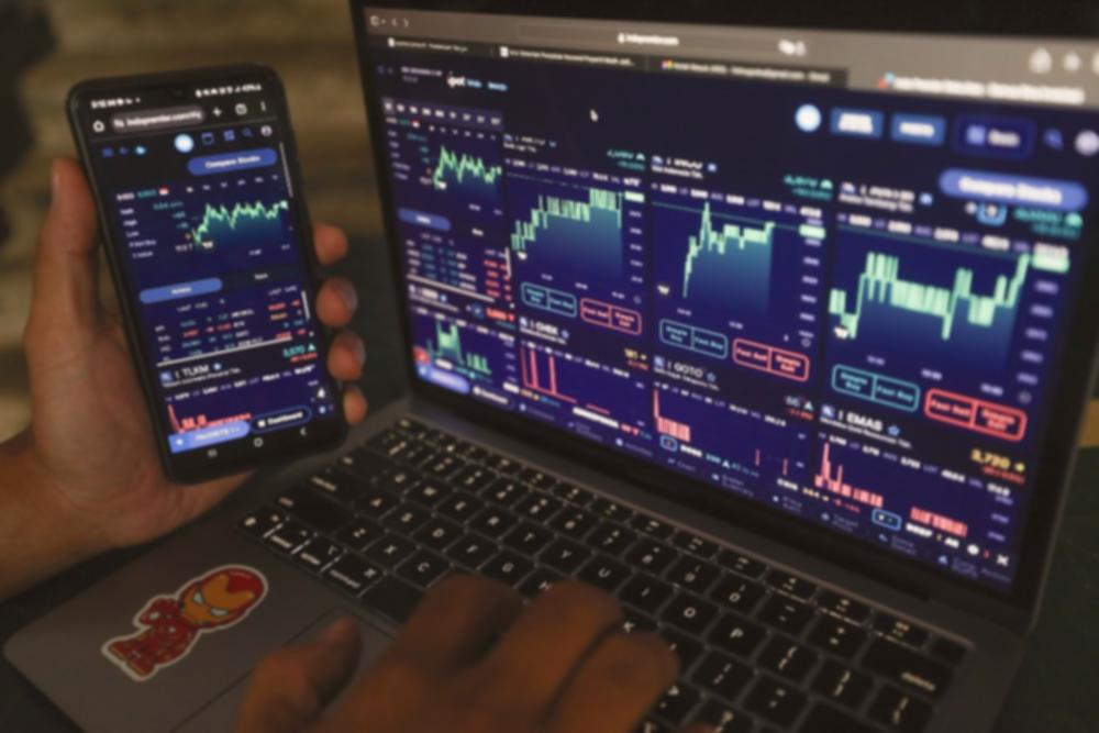 Asing banyak jual saham BBCA hingga EMTK, net sell capai Rp17,34 triliun pada 2025