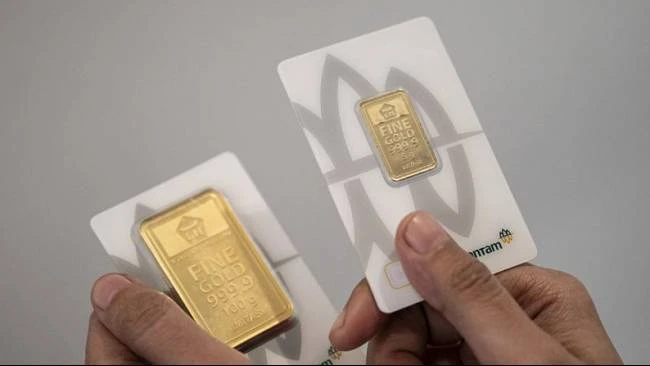 Terus menguat, harga emas Antam hari ini 14 Januari 2026 naik Rp13.000