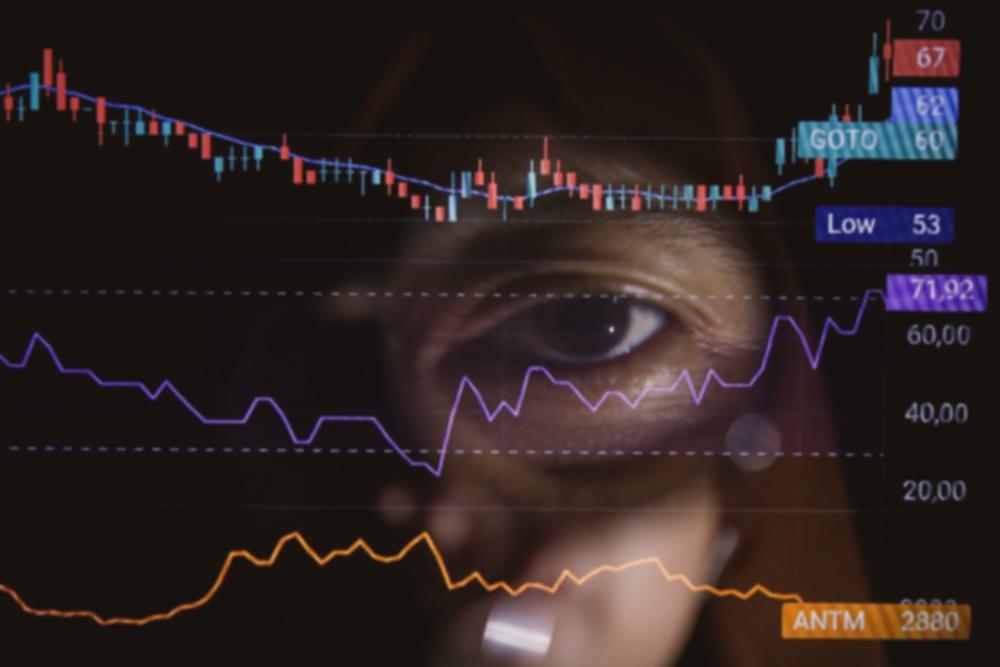 Daftar 10 saham pemberat IHSG pekan ini, ada AMMN, BBRI hingga BREN